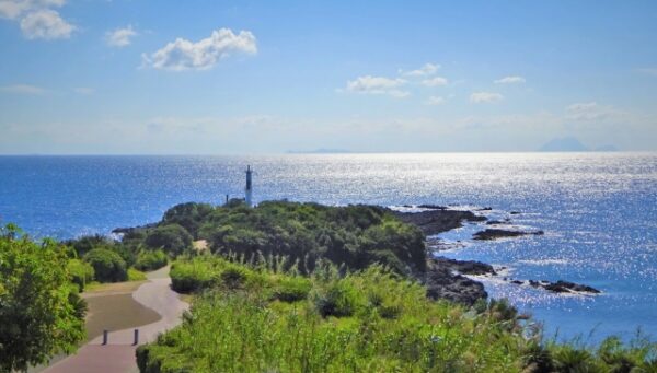 鹿児島の長崎鼻。東シナ海の一面大パノラマ絶景